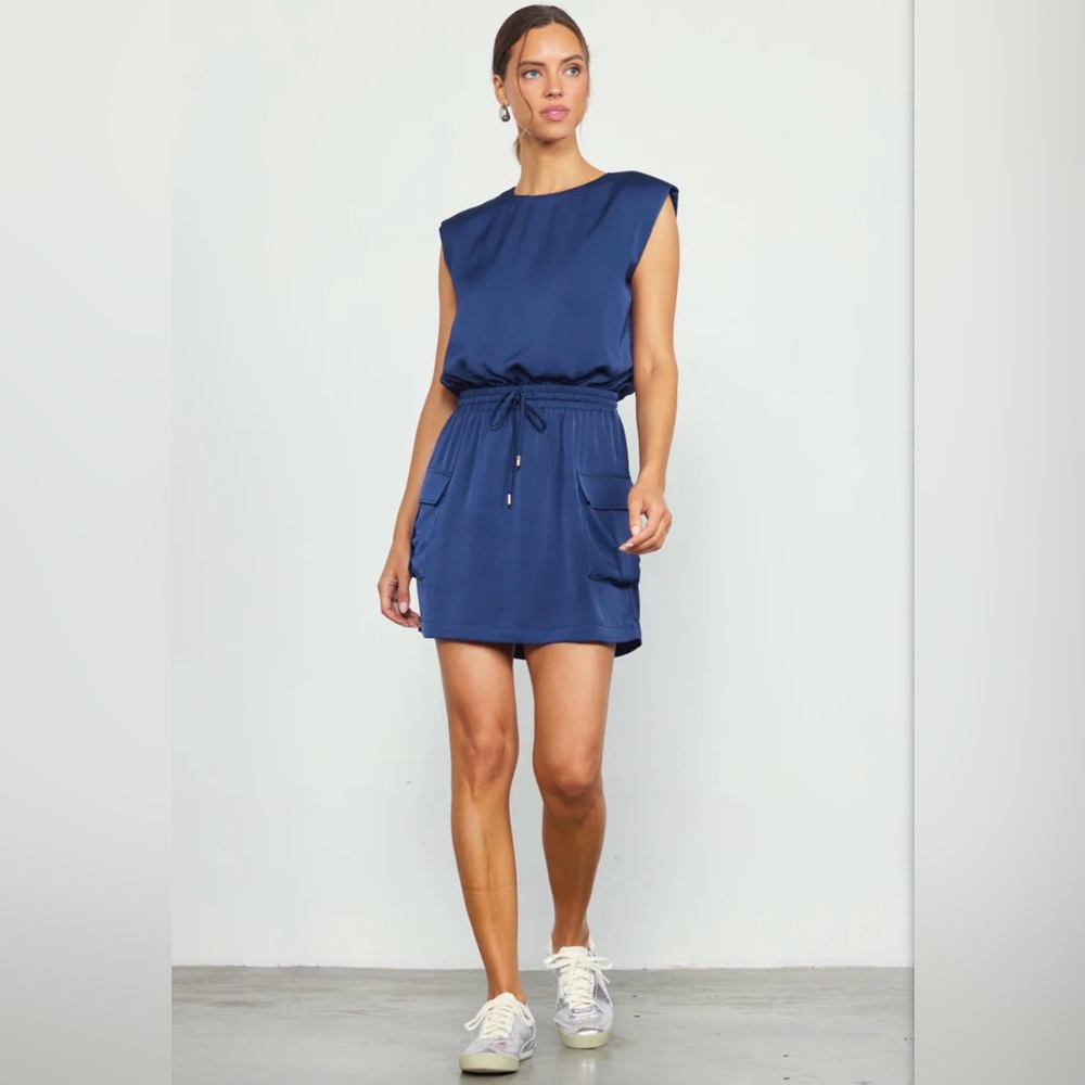 ✨EUC✨Skies Are Blue UTILITY SLEEVELESS MINI DRESS size small